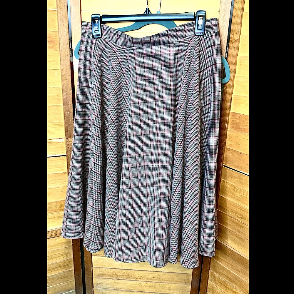 Pinup Mode Merr Winter Plaid Full Circle Skirt